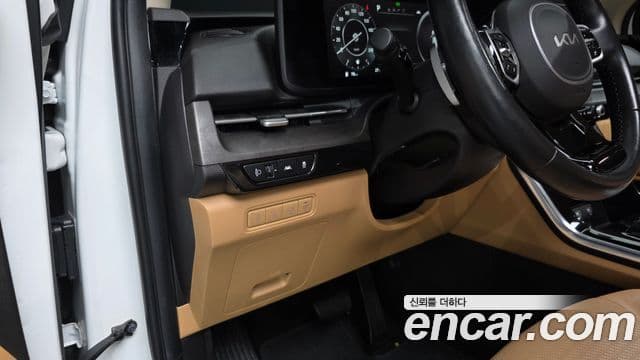 Kia Carnival 2022 — Фото 13/20