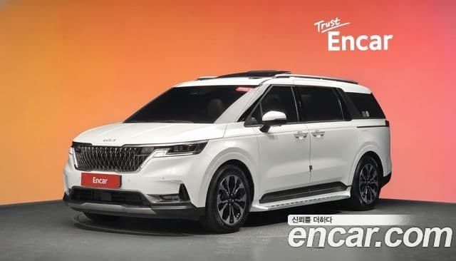 Kia Carnival 2022 — Фото 1/20