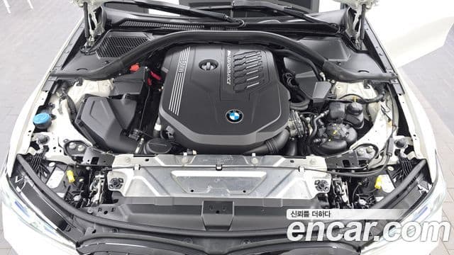 BMW 3 Series 2023 — фото 5 из 20