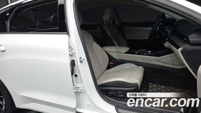 Kia K5 2024 — Photo 34/43