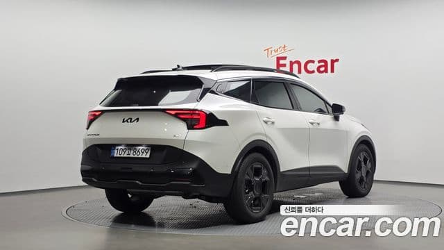 Kia Sportage 2025 — Photo 1/20