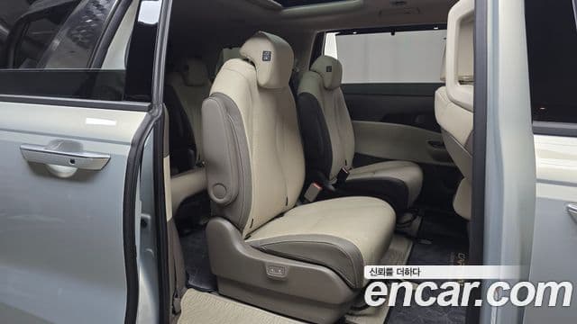 Kia Carnival 2024 — Фото 11/20