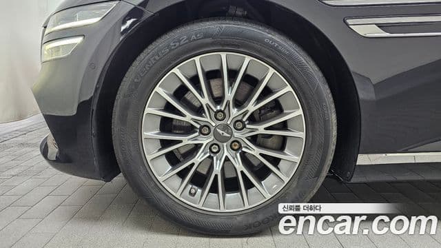 Genesis Electrified G80 2022 — фото 5 из 20