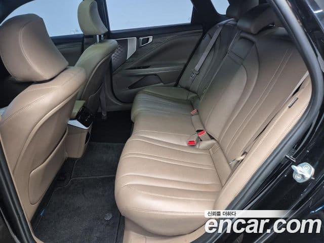 Kia K8 2022 — фото 11 из 19