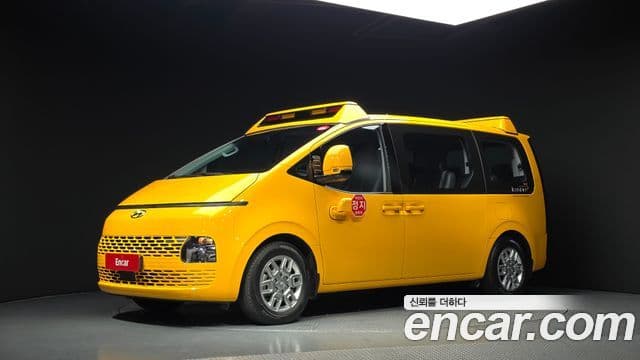 Hyundai Staria 2024 — Şəkil 1/20