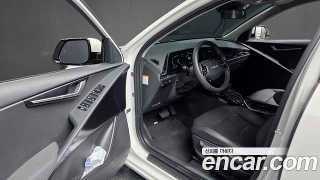 Kia Niro 2022 — Photo 12/20