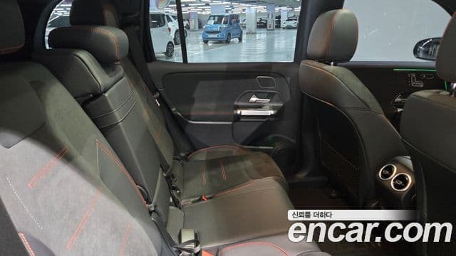 Mercedes-Benz EQB 2025 — ფოტო 19/20