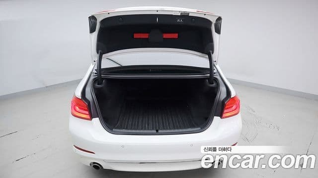 BMW 5 Series 2019 — Şəkil 6/20
