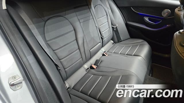 Mercedes-Benz C-Class 2019 — ფოტო 11/20