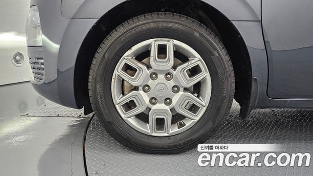 Hyundai Staria 2021 — ფოტო 5/20
