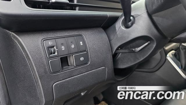 Hyundai Staria 2021 — ფოტო 17/20
