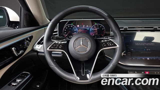 Mercedes-Benz E-Class 2024 — Фото 13/20