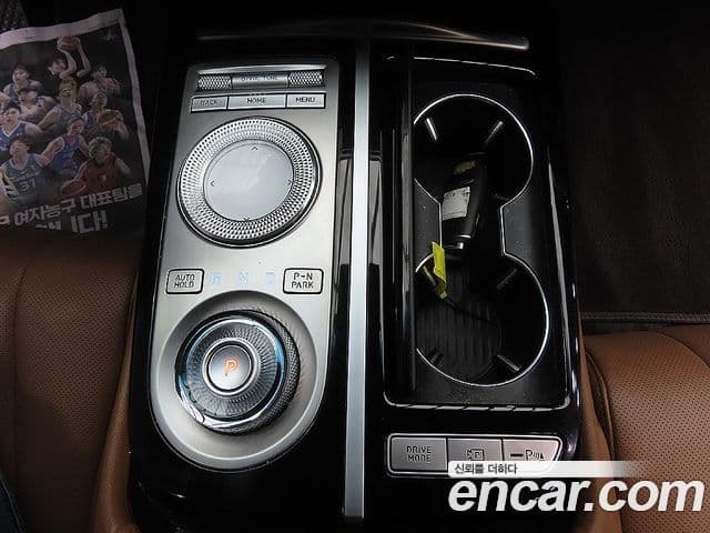 Genesis Electrified G80 2022 — Şəkil 16/20
