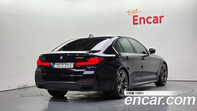 BMW 5 Series 2020 — ფოტო 2/20