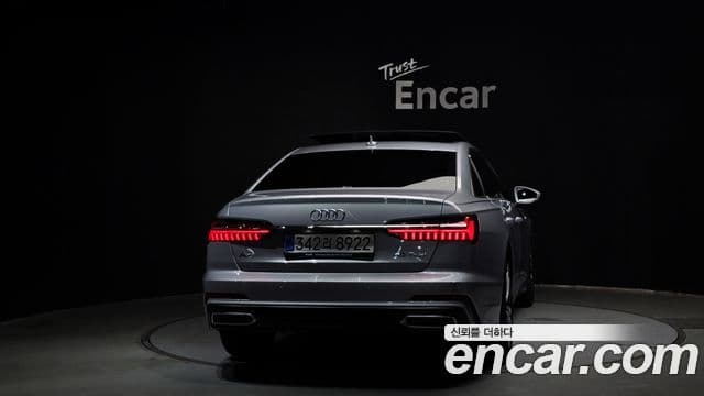 Audi A6 2022 — ფოტო 4/20