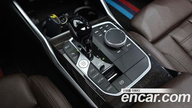 BMW 3 Series 2021 — фото 9 из 20