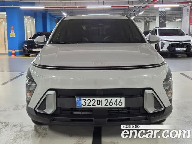 Hyundai Kona 2023 — ფოტო 1/20