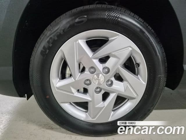 Hyundai Kona 2023 — ფოტო 20/20