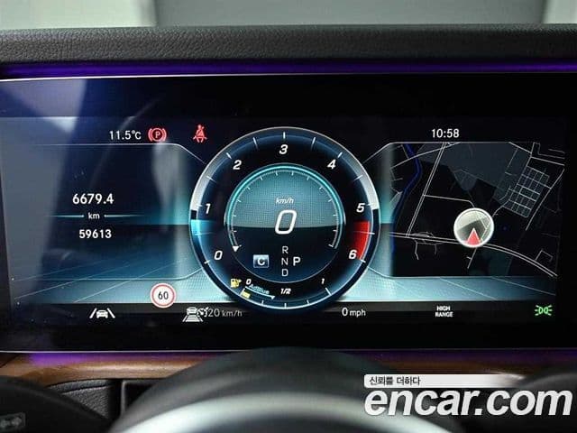 Mercedes-Benz G-Class 2021 — Photo 19/19
