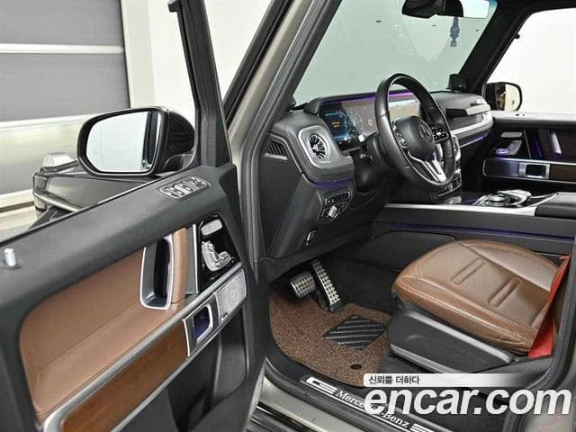Mercedes-Benz G-Class 2021 — Photo 18/19