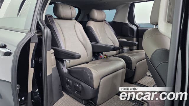 Kia Carnival 2024 — Фото 11/20