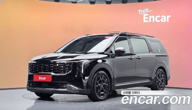 Kia Carnival 2024 — Фото 1/20