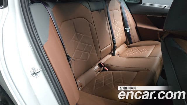 BMW 5 Series 2026 — фото 11 из 20