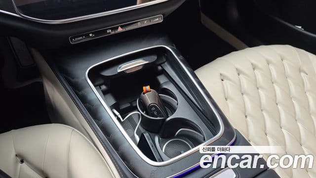 Mercedes-Benz E-Class 2024 — ფოტო 4/30
