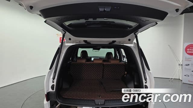 Hyundai Santa Fe 2023 — ფოტო 20/20