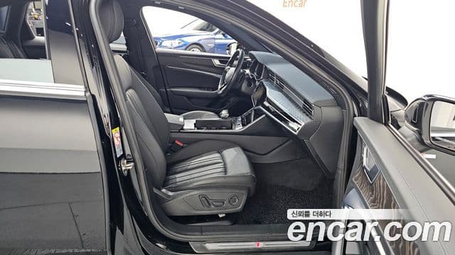 Audi A6 2021 — Şəkil 22/34