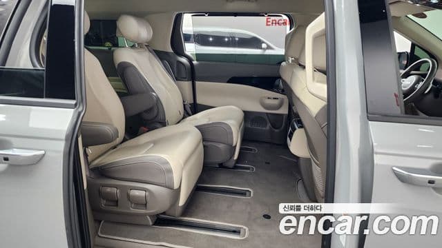 Kia Carnival 2024 — Photo 11/38