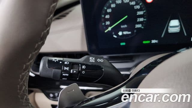 Kia Carnival 2024 — Photo 20/38