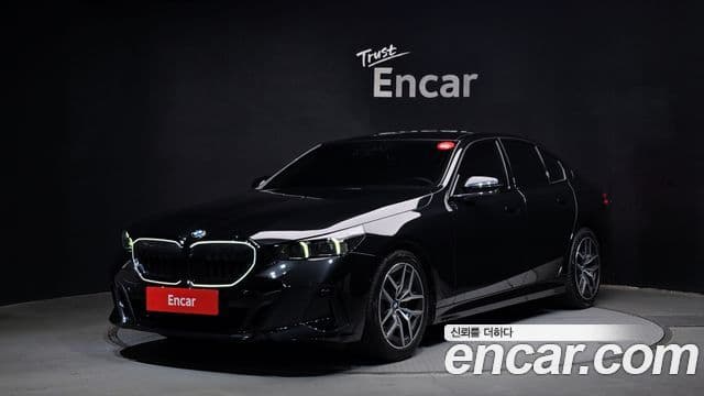 BMW 5 Series 2025 — ფოტო 1/20