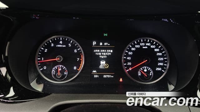 Kia K5 2022 — ფოტო 8/20