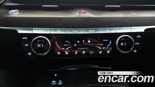 Genesis Electrified G80 2020 — фото 15 из 20