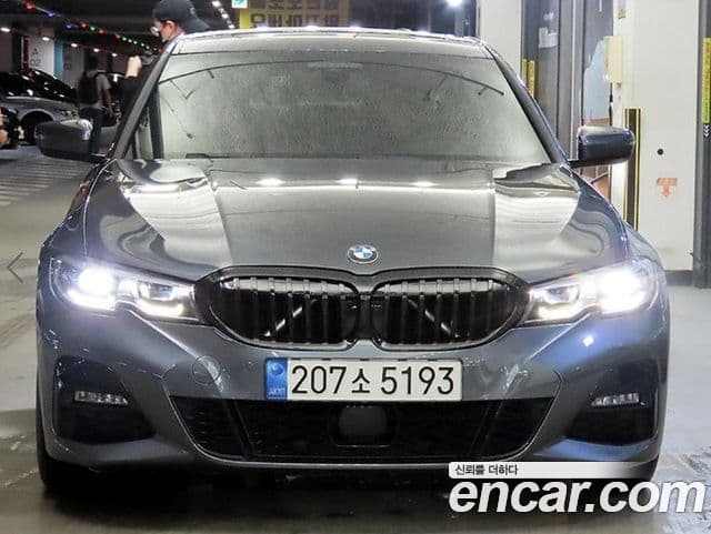 BMW 3 Series 2022 — ფოტო 1/19