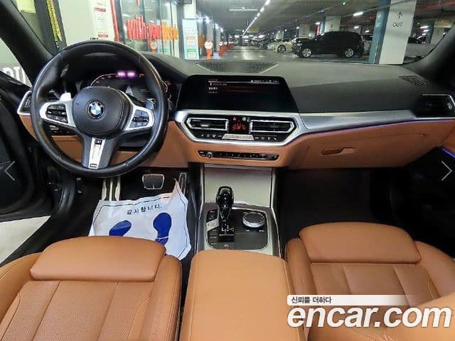 BMW 3 Series 2022 — ფოტო 8/19