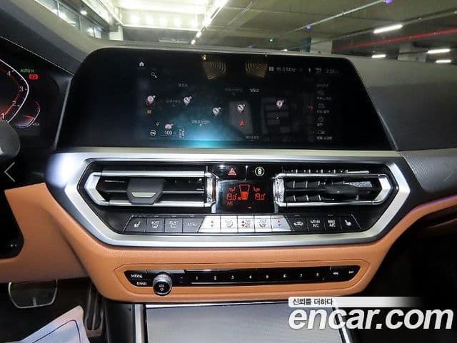 BMW 3 Series 2022 — ფოტო 11/19