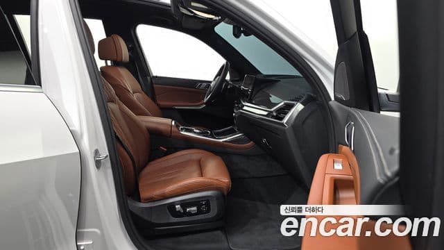 BMW X7 2025 — Фото 11/20