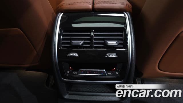 BMW X7 2025 — Фото 18/20