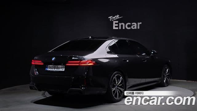 BMW 5 Series 2026 — ფოტო 2/20