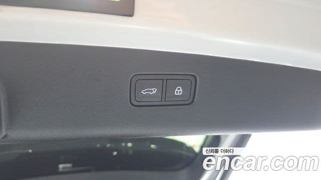 Genesis GV70 2021 — Photo 2/35