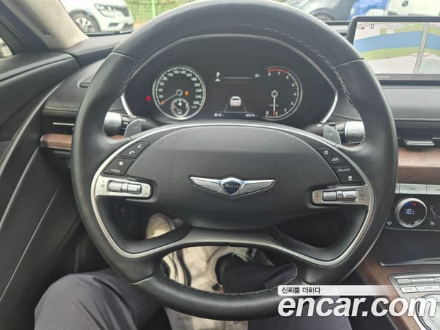 Genesis Electrified G80 2020 — фото 15 из 20