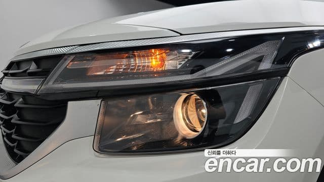 Kia Seltos 2022 — Şəkil 6/30
