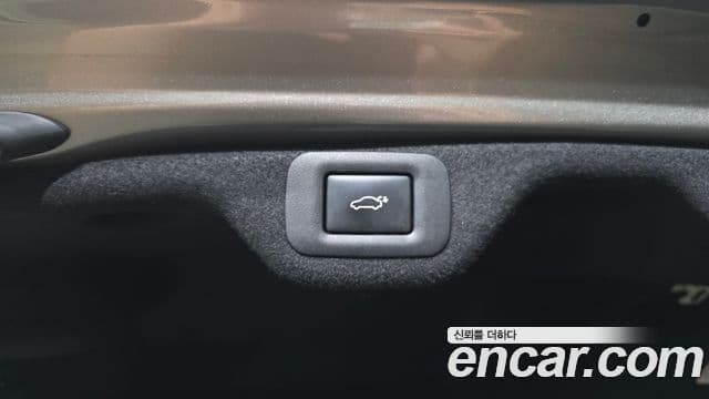 Lexus ES300h 2024 — ფოტო 13/34