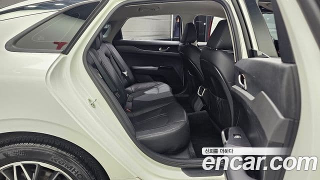 Kia K5 2022 — Şəkil 12/20