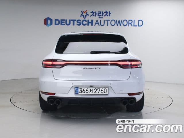Porsche Macan 2021 — Şəkil 4/8