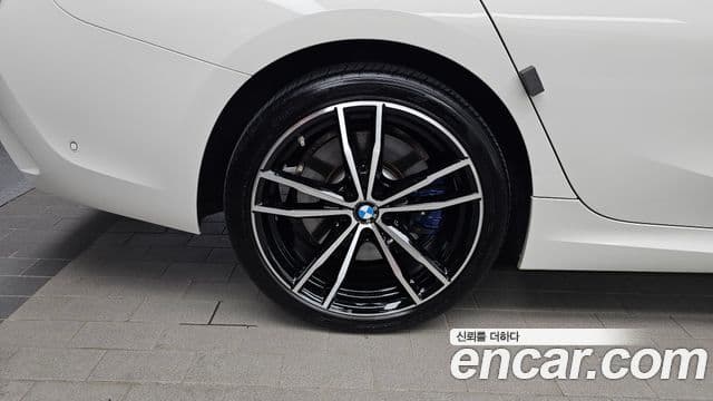BMW 3 Series 2021 — ფოტო 5/20