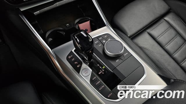 BMW 3 Series 2021 — фото 9 из 20