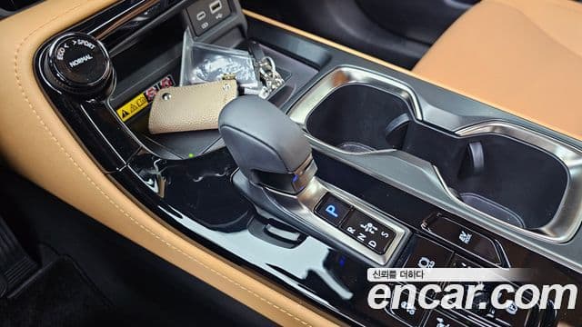 Lexus NX350h 2025 — ფოტო 9/20